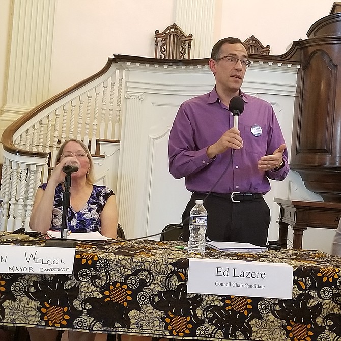 Ed Lazere
Candidato a presidente del Concejo
“No vamos a permitir que nuestras agencias colaboren con acciones del gobierno federal que no estamos de acuerdo”.
