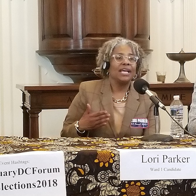 Lori Parker
Candidata por el distrito 1
“Tenemos que financiar el proyecto de ley de acceso lingüístico y vivienda”.
