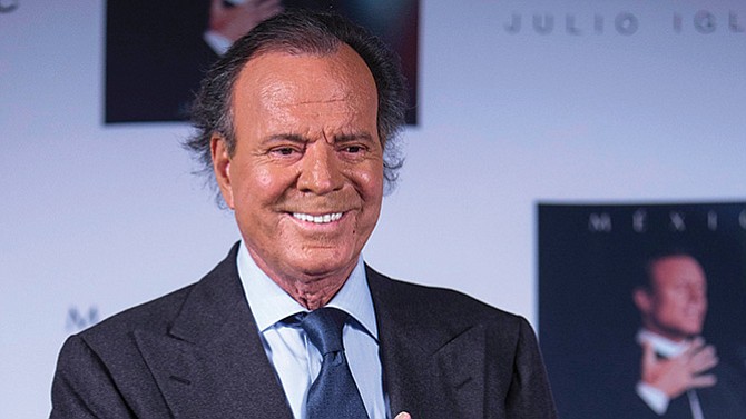 Disney producirá serie biográfica del cantante Julio Iglesias