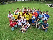 FAMILIA. Padres e hijos compartirán el 17 de junio un tiempo especial en la iglesia Comunidad Cristiana Renacer, viendo el Mundial.