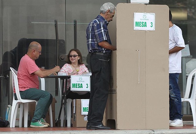 VOTACIONES. Segunda vuelta electoral en Colombia 