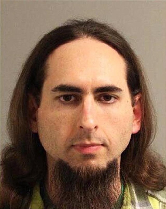 Foto de la ficha policial de Jarrod W. Ramos, sospechoso de protagonizar un tiroteo en el periódico Capital Gazette en Annapolis, Maryland (Estados Unidos). Tomada el 5 de marzo de 2013 por el Departamento de Policía del Condado de Anne Arundel y facilitada el viernes 29 de junio de 2018.