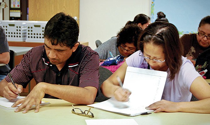 Clases  de inglés y naturalización gratuitas