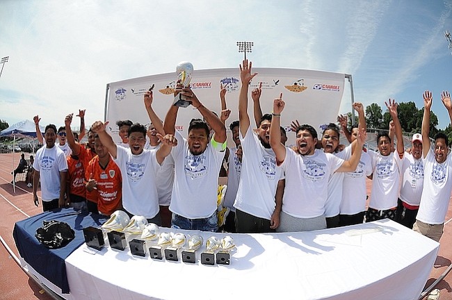 Real Chiapas levanta la Copa de campeones del Torneo de Copa de la American Soccer League 2018.