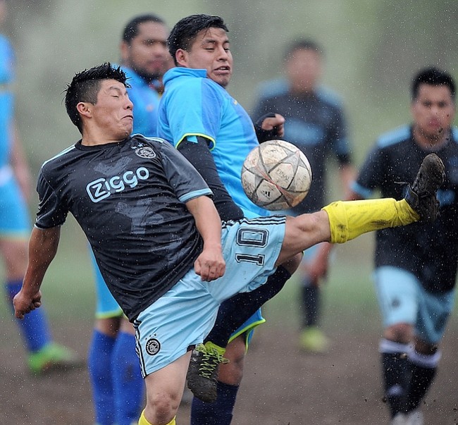 Deportivo Siénaga venció a Deportivo Las Barracas 2-0 en las canchas de University Boulevard.