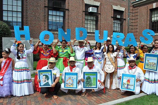 Representación hondureña en el Festival de la Independencia Centroamericana en Chelsea, MA