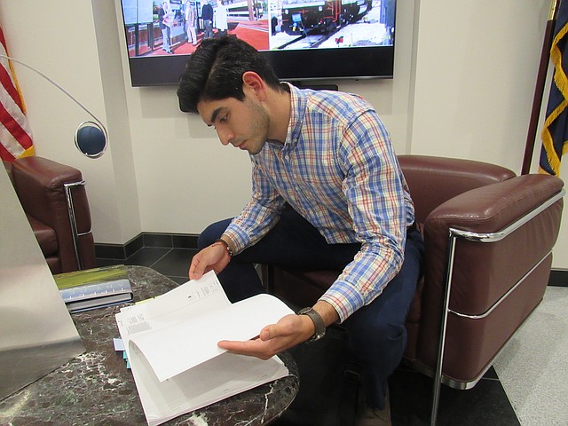 PROFESIONAL. Sanz pertenece a la primera promoción de ingenieros mecánicos de George Mason.