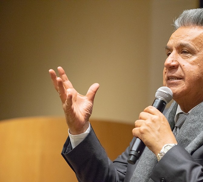 El presidente de Ecuador, Lenín Moreno cuando se dirigía a sus compatriotas en el MIT.