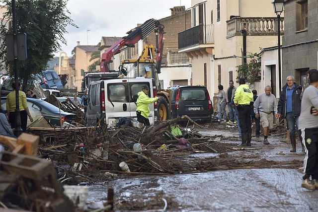 CLIMA. Aspecto que presentaba hoy el centro de la localidad de Sant Llorenç des Cardassar (Mallorca)