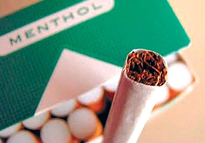 FDA quiere restringir el consumo de cigarrillos mentolados