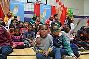 EMOCIÓN. Con mucha alegría los niños esperaban la llegada de los tres Reyes Magos. | Tomás Guevara - ETL