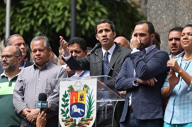 Juan Guaidó durante una rueda de prensa este viernes, en Caracas