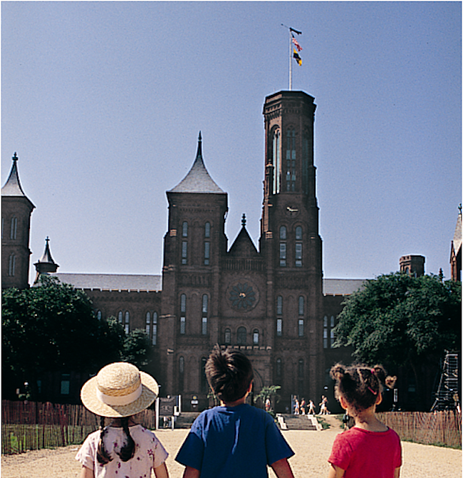 TALLERES. Algunos de los campamentos de verano del Smithsonian ofrecen talleres de pintura, fotografía e historia y como telón de fondo sus instalaciones.