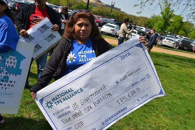 PÉRDIDA. Si los beneficiarios del TPS son deportados, el Gobierno dejaría de recaudar más de $4 mil millones en impuestos.