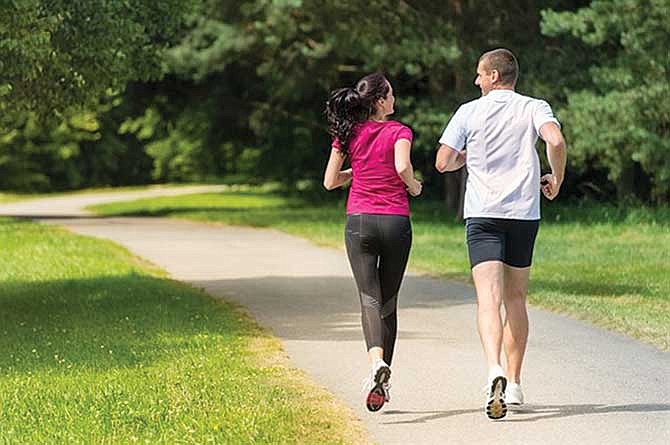 Hacer deporte trae más felicidad que el dinero