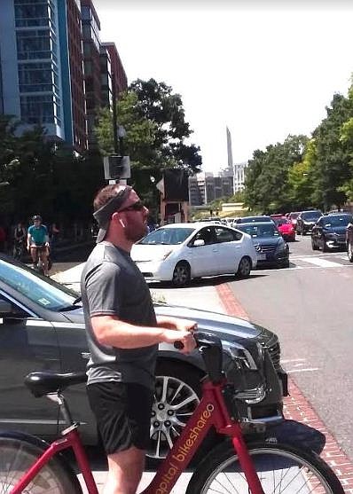 MOVILIZACIÓN. Washington DC es una ciudad amigable para los peatones y para los ciclistas. Amplias calles y aceras facilitan las caminatas.