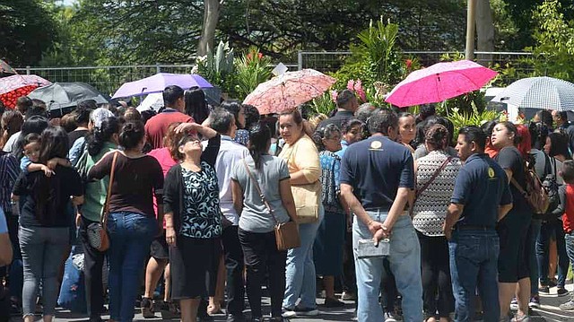 Estaba previsto que el funeral se realizara a las 10:00 de la mañana, según fuentes cercanas a los dolientes.