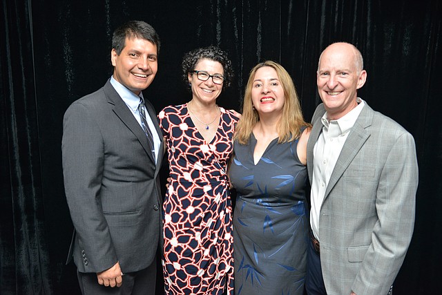 De izquierda a derecha: Francisco Marriott, CFO of PlaceMe, a BEI Cohort IV Participating Enterprise; BEI Strategic Advisor Victoria Nessen Kohlasch; Clara Arroyave, CEO of PlaceMe; and Dwight Garland, BEI Strategic Advisor.