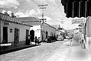 Carrera 19 frente al Teatro Juares. Al fondo se observa el Palacio de Gobierno / Cortesía Luis Alberto Perozo Padua