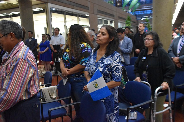 INVITADOS. Más de 200 invitados acudieron a celebrar la independencia de Guatemala.