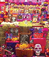 El Centro de Texas celebra dos grandes fiestas anuales llenas de color, diversión, misterio y cultura.