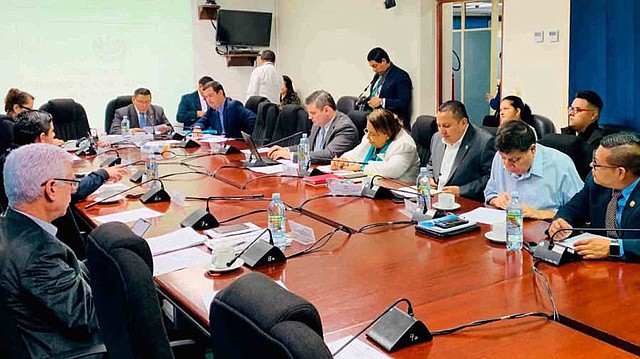 EL SALVADOR. Asamblea Legislativa discute el uso del Presupuesto General de la Nación