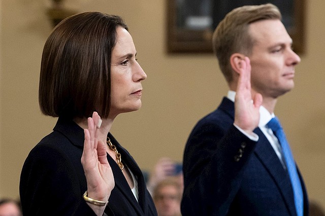 POLÍTICA. Este jueves declara la ex directora principal para Europa y Rusia en el Consejo de Seguridad Nacional, Fiona Hill (izq.) y David Holmes (der.), consejero político de la Embajada de los Estados Unidos en Kiev. | Foto: Efe.