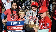 NUEVAS GENERACIONES. Los niños de Washington disfrutan del desfile en DC / José Luis Argueta