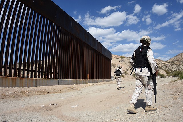 SEGURIDAD. Presionado por Estados Unidos, el gobierno de Andrés López Obrador ha reforzado la seguridad y controles en la frontera norte de México. | Foto: Efe/Rey Jauregui.