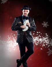ILUSIONISTA. “El Trickster”, Darren “Dizzy” Partridge combina magia, comedia física y teatro. | CREDITO:
The Illusionists.