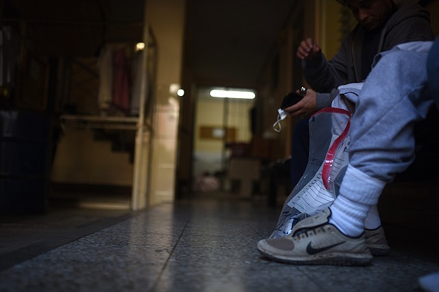 MIGRACIÓN. La identidad de los ciudadanos fue reservada por las autoridades. | Foto: Efe/Edwin Bercían.