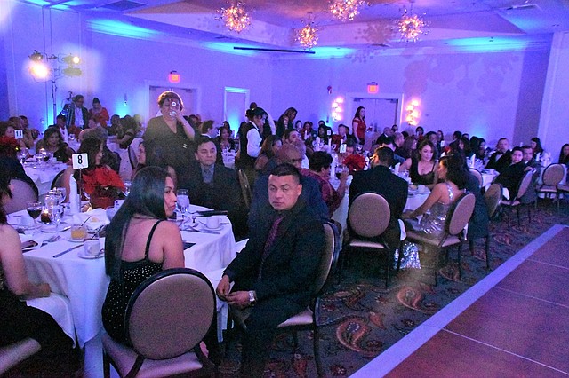 GALA. Cientos de miembros, invitados especiales y amigos acudieron a la noche de gala. | Foto: Tomás Guevara - ETL