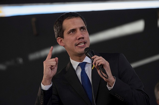CARACAS. Juan Guaidó fue ratificado como presidente del Parlamento con el voto de 100 diputados, mayoría alcanzada para instalar la Junta Directiva para el periodo legislativo 2020-2021. | Foto: Efe/Rayner Peña R.