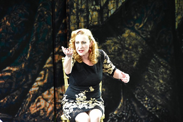 OBRA. Luz Nicolás interpreta a Millie en “Exquisita agonía”, la obra escrita y dirigida por Nilo Cruz. |
CREDITO: Tomás Guevara - ETL