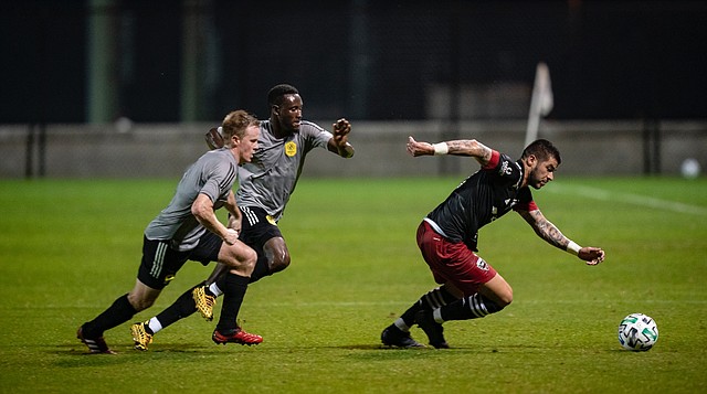 TICO. Ulises Segura en plena acción en un partido de pretemporada ante Nashvile SC