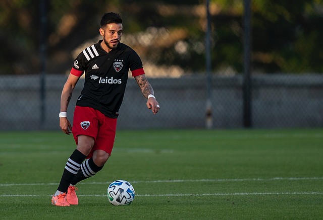 VENEZOLANO. Junior Moreno en un partido de pretemporada en Clearwater, FL