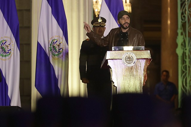 SAN SALVADOR. Nayib Bukele ha aplicado duras medidas junto con la cuarentena, como detener a las personas que violen la orden de aislamiento. | Foto: Efe/Rodrigo Sura.