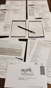 PAQUETE. Este es el paquete electoral que los votantes de Maryland están recibiendo en su dirección registrada. | FOTO: Cortesía