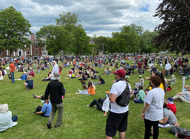 CONCENTRACIÓN. #Amherst Town Common