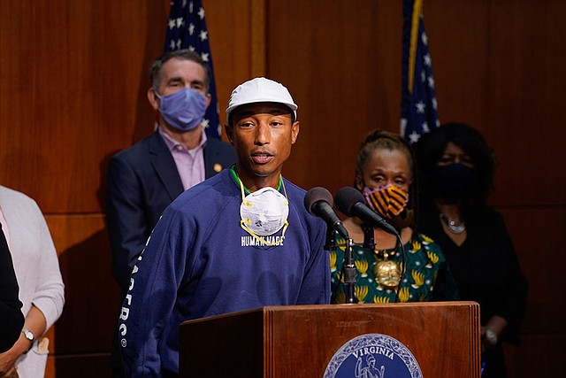 PARTICIPACIÓN. Pharrell Williams estuvo presente en el anuncio del gobernador de Virginia e intervino. | Foto: cortesía.