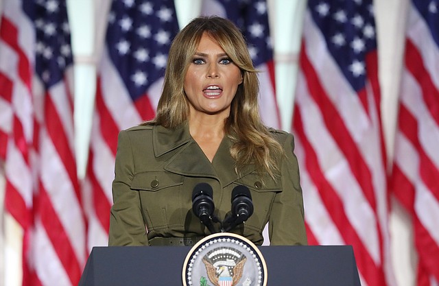 POLÍTICA. La primera dama se refirió a Donald Trump como una persona auténtica que no descansará hasta ayudar a los afectados por la pandemia. | Foto: Efe/Michael Reynolds.