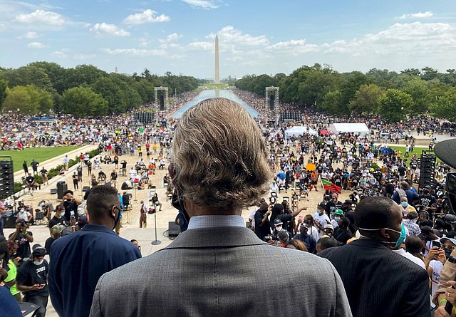 MOVILIZACIÓN. Miles de personas se concentraron en el National Mall/EFE