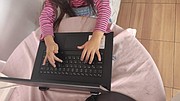 ONLINE. La falta de conocimientos digitales de los padres de familia hace que la modalidad de enseñanza online sea más complicada. | FOTOS: CORTESÍA / OLGA IMBAQUINGO