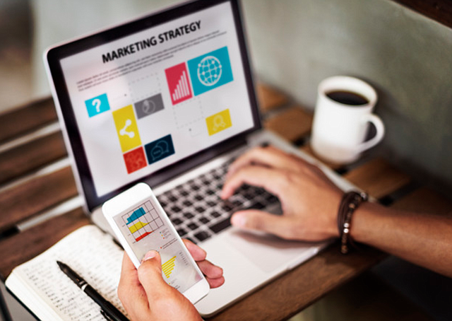Cursos acerca de estrategias digitales y marketing