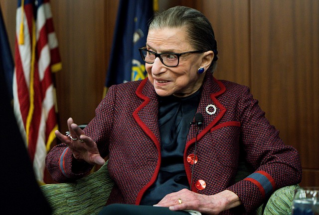 SUCESO. La jueza Ruth Bader Ginsburg se convirtió en un referente mundial en la lucha por la igualdad de género. | Foto de archivo: Efe.