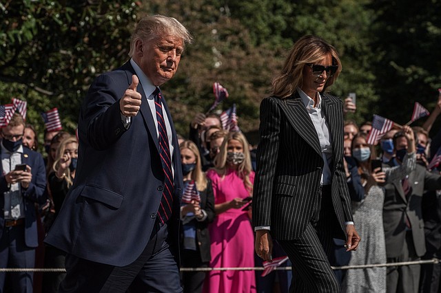 VIAJE. La pareja presidencial viajó a Cleveland en el Marine One, desde la Casa Blanca en Washington, DC, el 29 de septiembre de 2020. | Foto: Efe/Ken Cedeno.