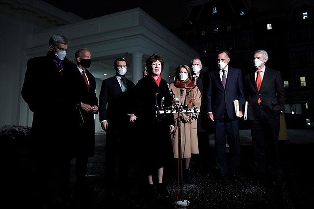 POLÍTICA. La senadora Susan Collins (R-ME) declaró junto con los senadores republicanos después de su reunión con el presidente Joe Biden. | Foto: Efe.