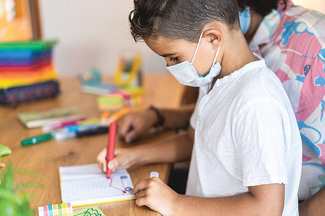 Uso de mascarilla queda a criterio de cada Distrito Escolar