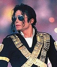 REY DEL POP. A principios de la década de los ochentas, Michael Jackson se convirtió en una figura dominante en la música popular.