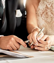 SERVICIO. De enero a junio de 2023, el Condado Hays emitió 779 licencias de matrimonio, un promedio de 130 por mes. Desde que se facilitó la opción remota para emitir licencias, esta opción ha registrado el 11% del total de permisos.